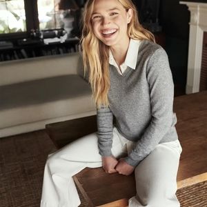 SOLD - QUINCE Cashmere V-Neck Sweater